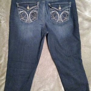 Apt 9 Capri jeans